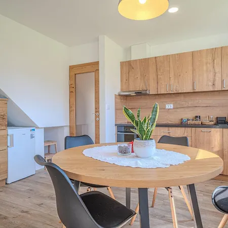 Weiss Sport & Relax - Happy شقة